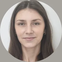 Portrait d'Efimia, assistante dentaire en formation